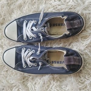 Navy blue converse
